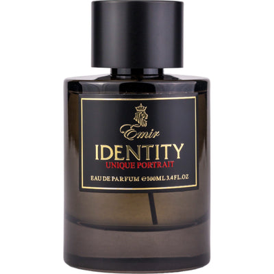 Identity Unique Portrait Eau de Parfum från Emir: en elegant doft med citrus, blommor och trä för den moderna, självsäkra individen.