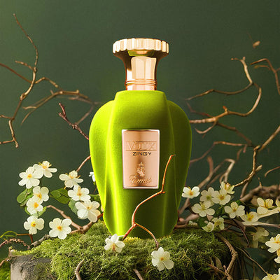 Voux Zingy EDP 100ml från Emir – en energigivande unisexparfym med livliga citrusnoter och sensuella träackord.